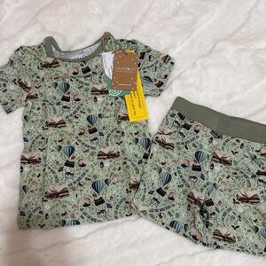 Wild woven 2 piece shortie pajama‎ set unisex NWT books story whimscical